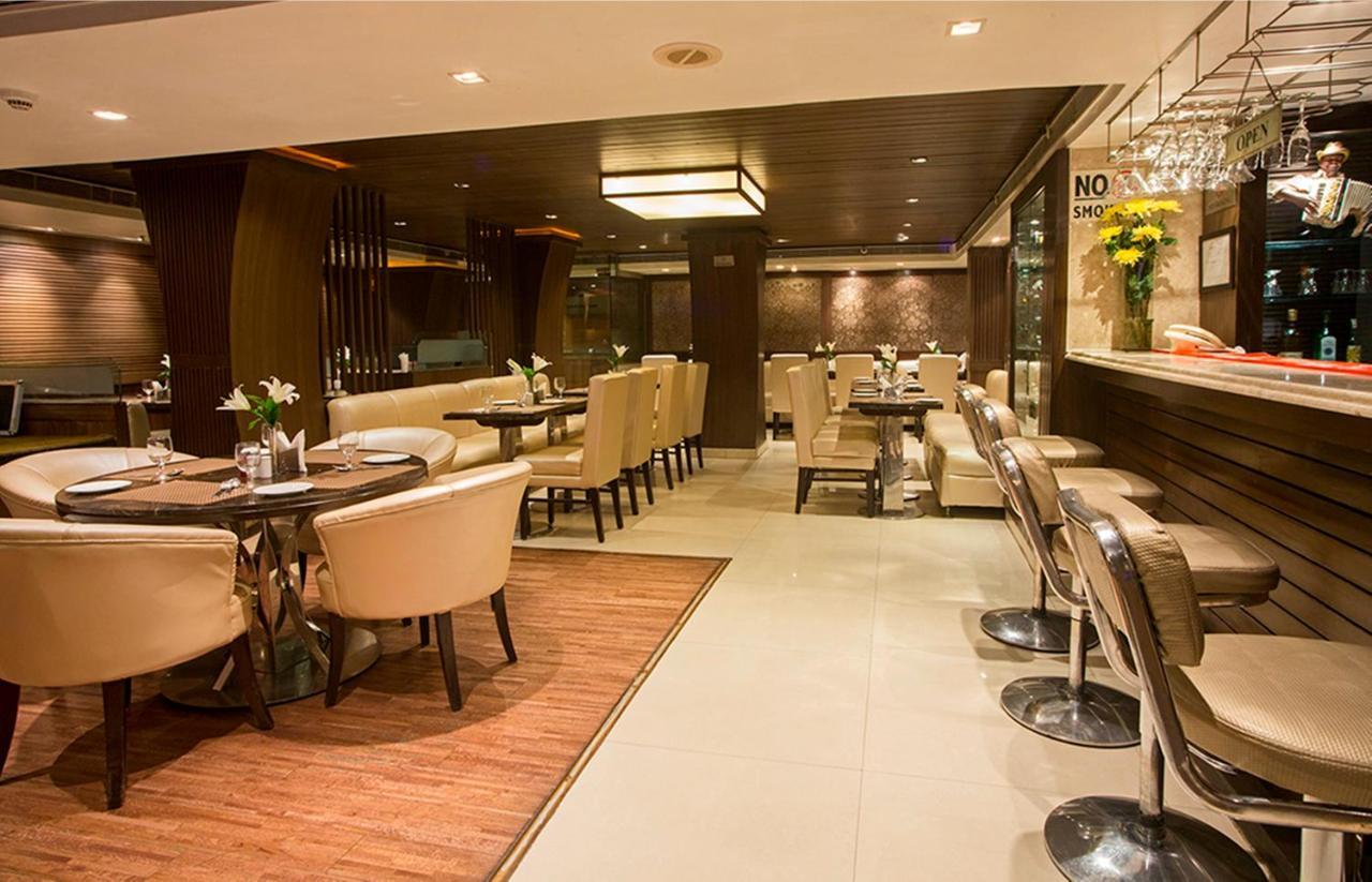 โรงแรมศานติ พาเลซ นิวเดลี ภายนอก รูปภาพ